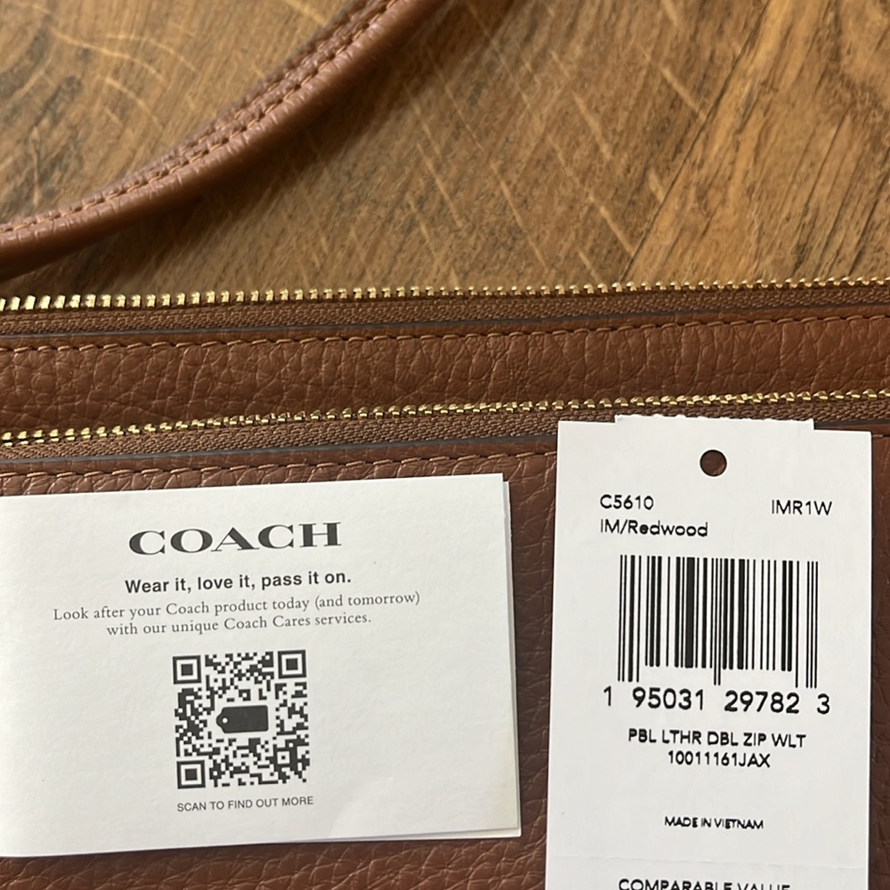 COACH Double Zip Large Wallet/Wristlet (FINAL SALE) - Picture 6 of 6